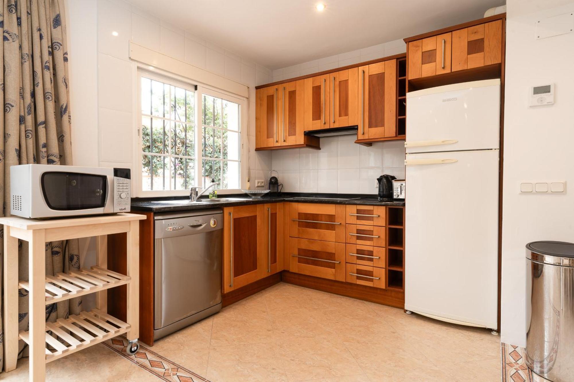 Charming Two Bedroom House Close To The Sea * Marbella